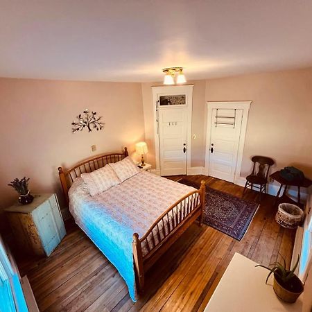 Laurel River Club Bed & Breakfast Or Lrcbnb Dryfork Exteriör bild